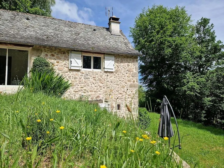 La Maioun, Entouree De La Foret Au Calme Golinhac Holiday home